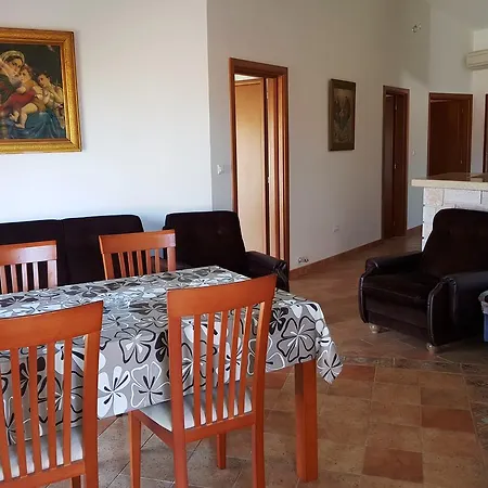 Casa Angelina 罗维尼
